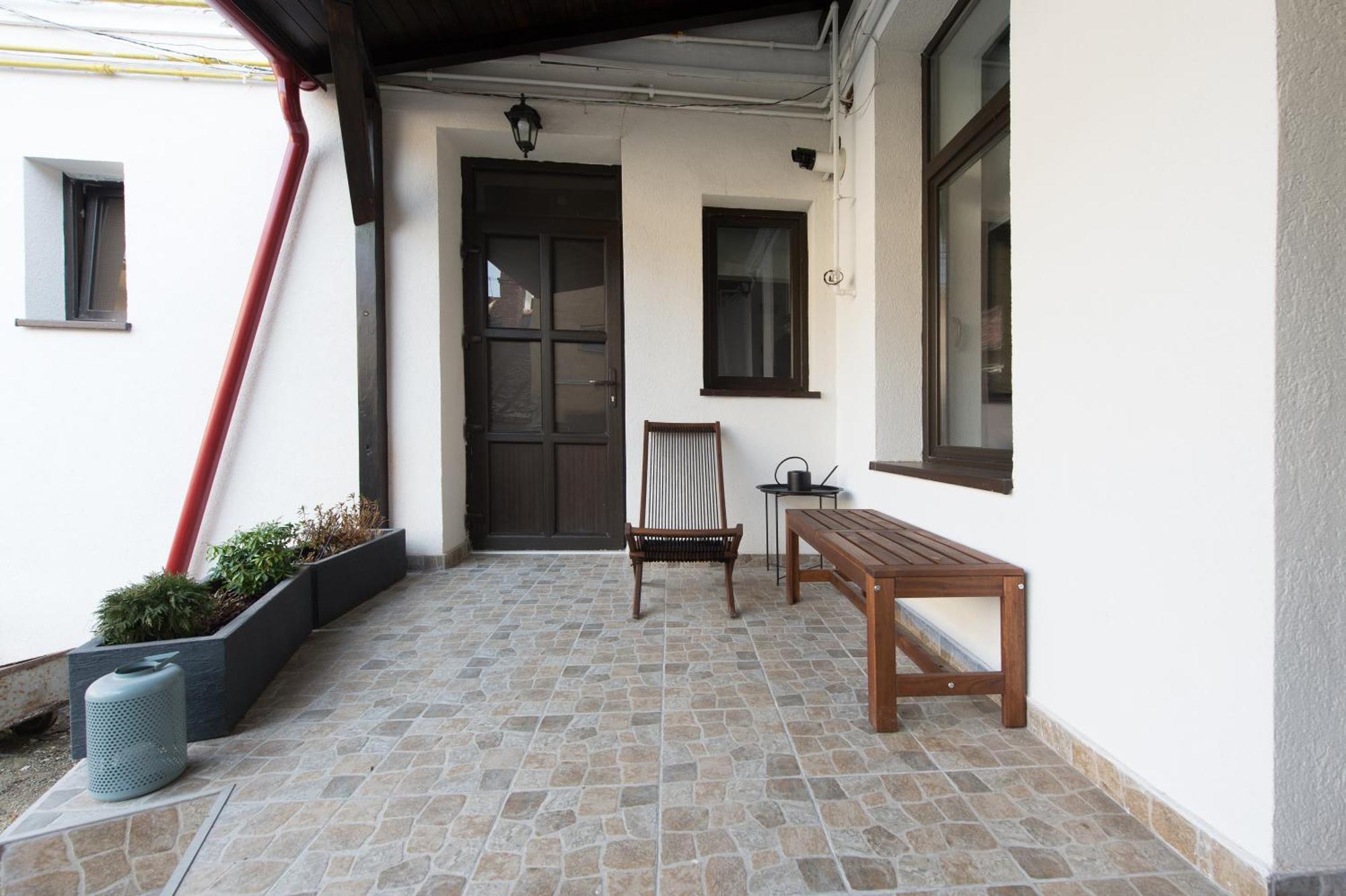 Apartament Gorgeous Flat With Patio And Mountain Views *