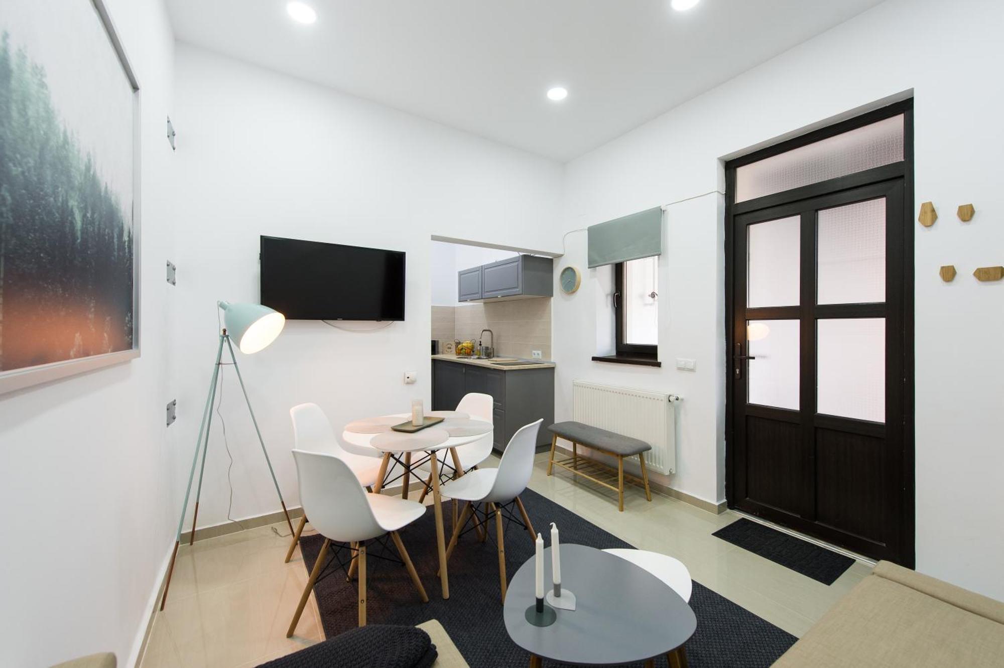 Apartament Gorgeous Flat With Patio And Mountain Views *